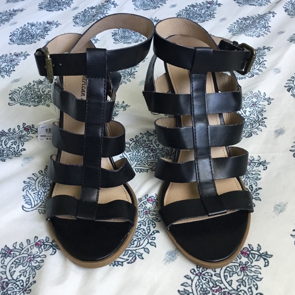 American Eagle 8 1/2 Strappy Sandal with Heel